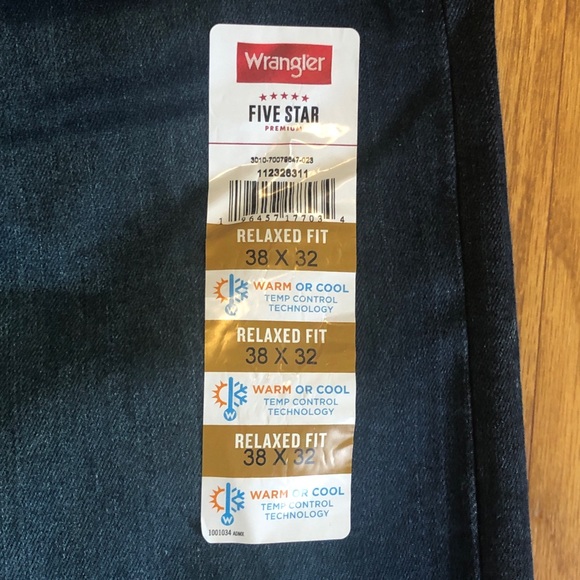 NWT Wrangler Men’s Five Star Premium Relaxed Dark Wash Jeans - Picture 8 of 9